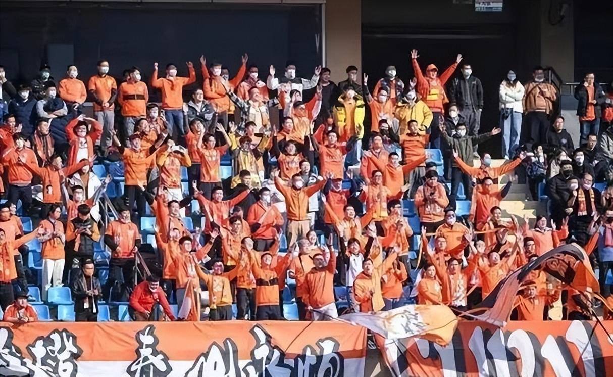 队员球场冲突，俱乐部被罚款