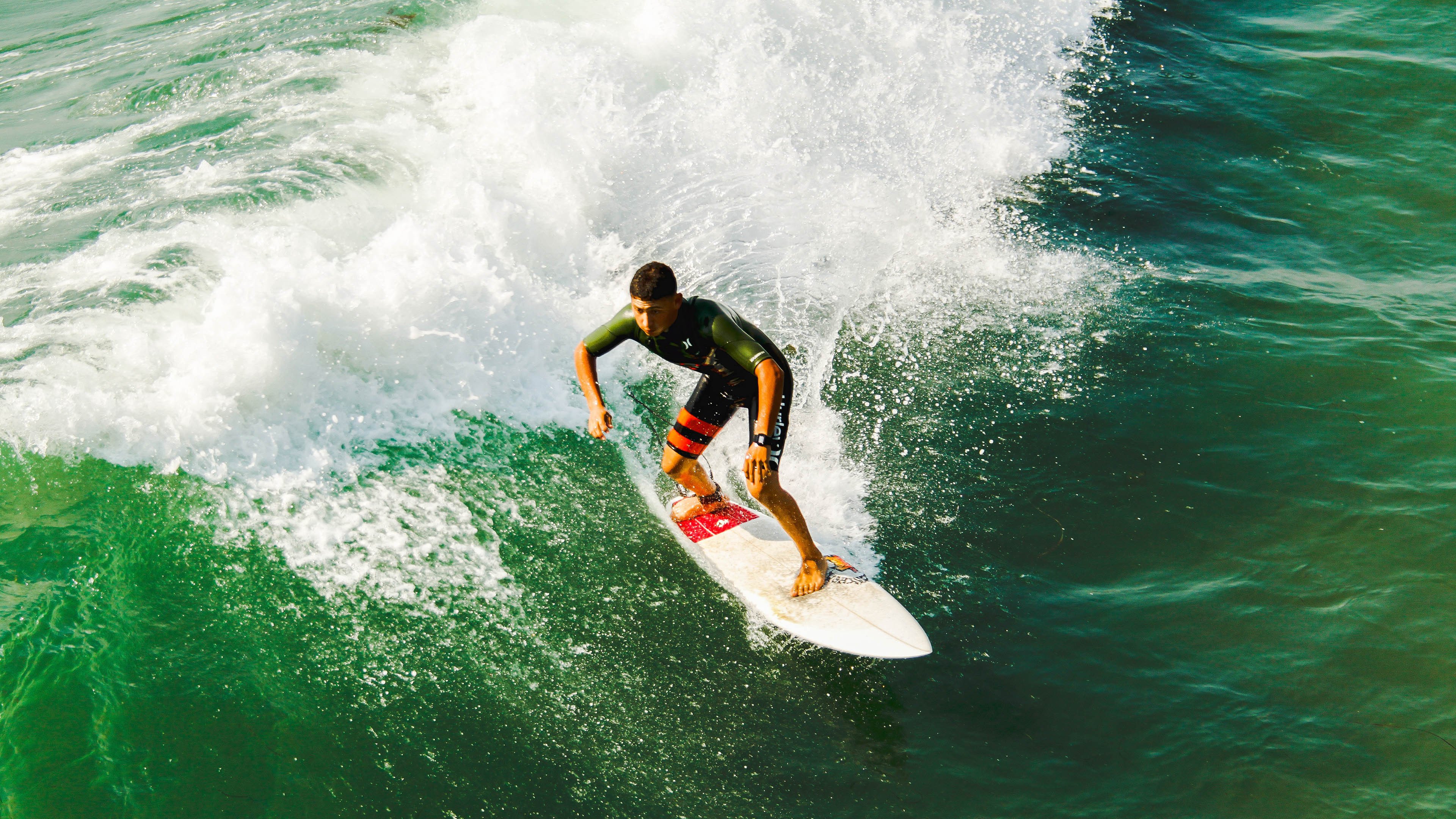 极速与烈焰，F1收官战与NBA焦点对决的胜利哲学