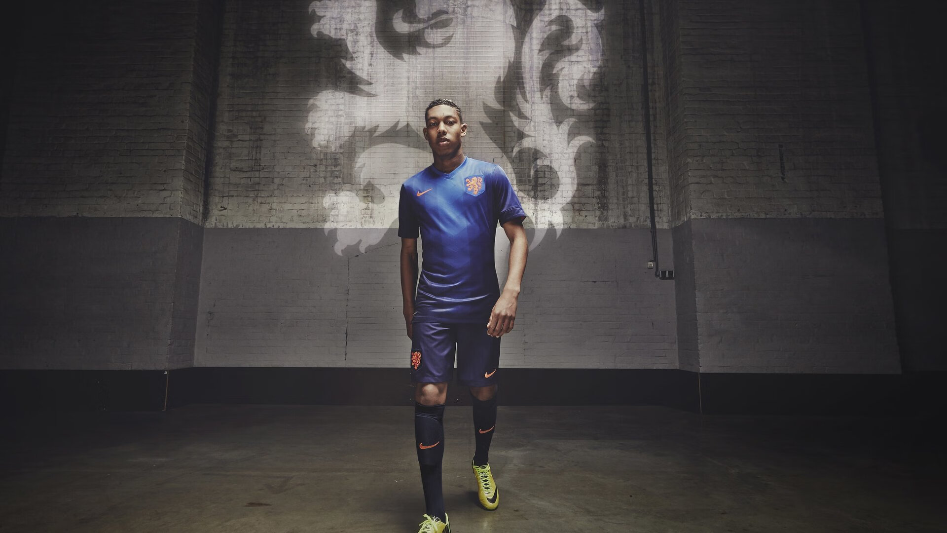 西甲国家德比之夜，托尼点燃赛场